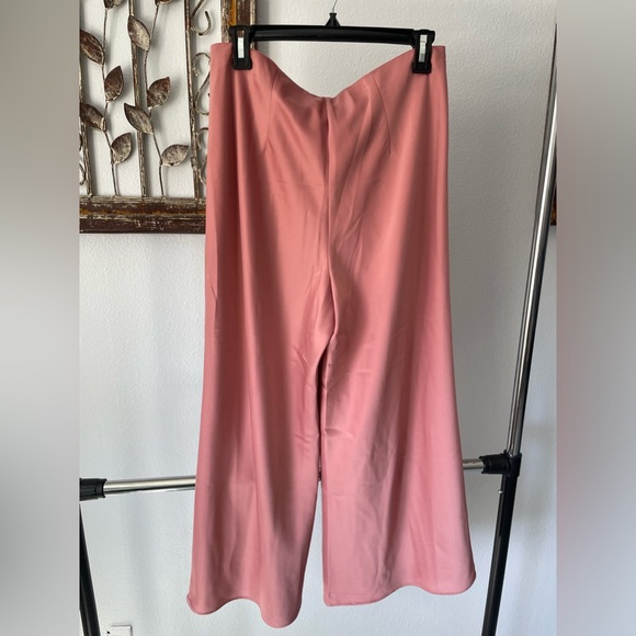 Pants - Picture 2 of 3